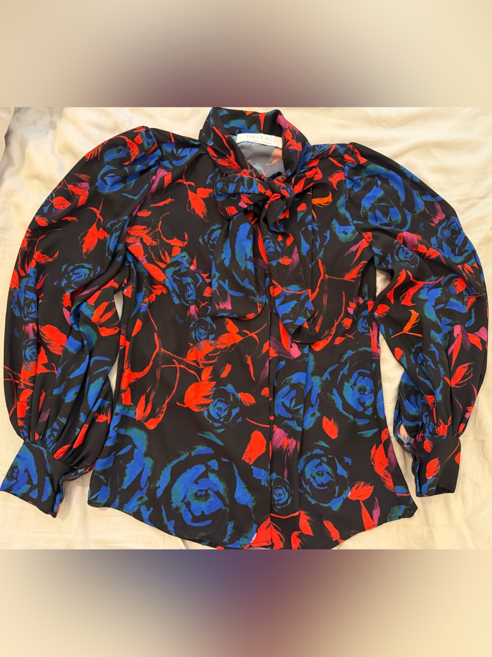 Hunter Bell Dark Floral Romantic Bow Blouse Sz 0 Button Up Capsule Wardrobe Work